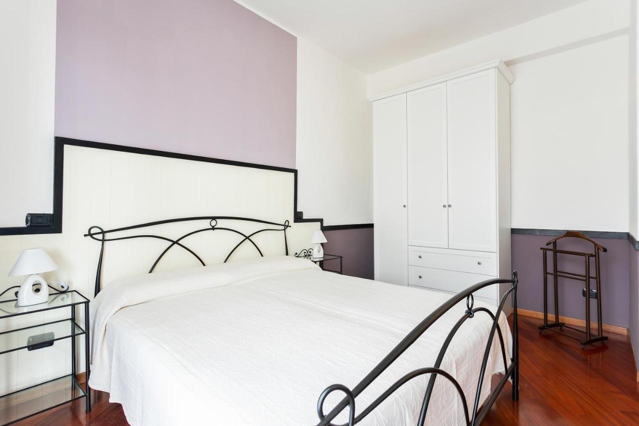 Santa Chiara Apartment By Myhomeincomo Luaran gambar